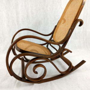 Mecedora belga estilo Thonet