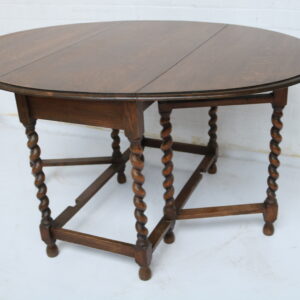 Mesa plegable vintage inglesa de roble con patas Barley Twist