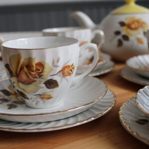 Set de te de porcelana vintage inglesa